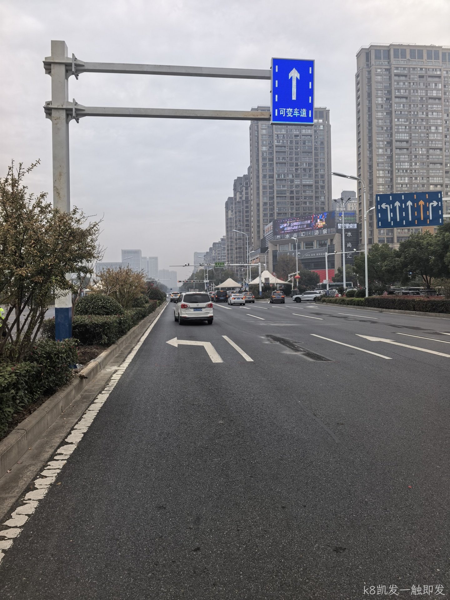 动态车道引导LED标志_可变车道标志案例